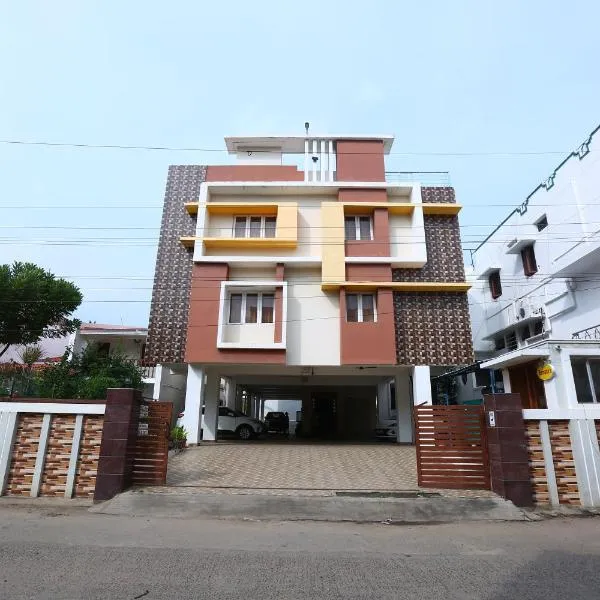 Ramana's Home Stay-Near Railway Station and Bus Stand，位于坦贾武尔的酒店
