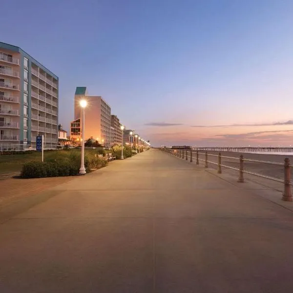 Surfbreak Virginia Beach Oceanfront, Ascend Hotel Collection，位于弗吉尼亚海滩的酒店