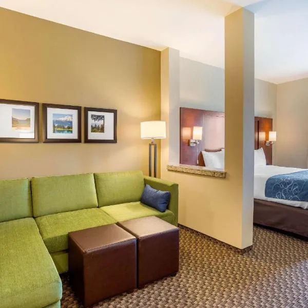 Comfort Suites Burlington near I-5，位于伯灵顿的酒店