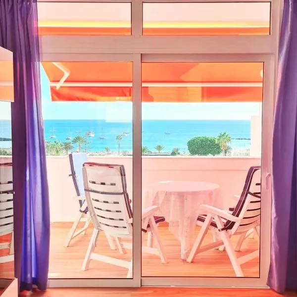 215 Azahara by Tenerife Rental & Sales，位于美洲海滩的酒店