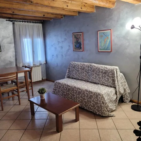 Appartamento Sara，位于罗维戈的酒店