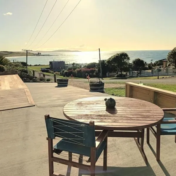 Sea Breeze Apartment Kakanui，位于Kakanui的酒店