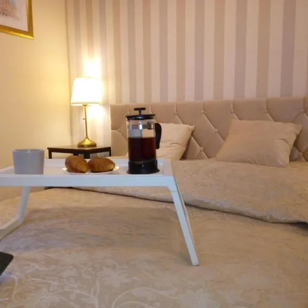 Polonia Residences 68- Top Locations -Off Piotrkowska Street -Theatres -Museums -Fabryczna Railway Station 3mins，位于罗兹的酒店