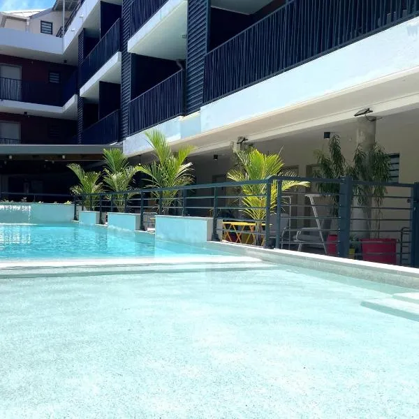 HÔTEL LE TERRE SAINTE，位于圣皮埃尔的酒店