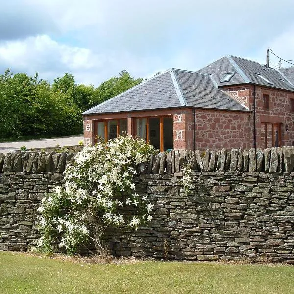 Plovermuir Cottage，位于Glamis的酒店