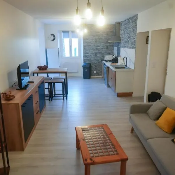 Location F2 44 m2，位于韦纳科的酒店