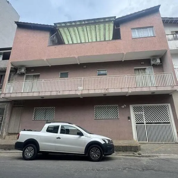 Linda casa a 200m da Basílica Nova，位于阿帕雷西达的酒店