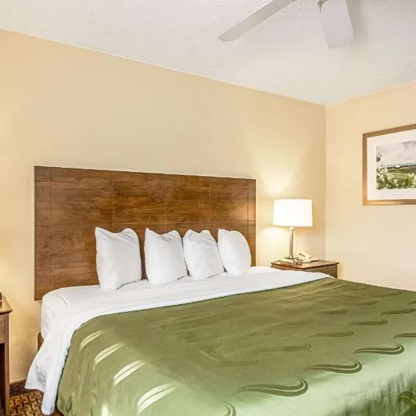 Quality Inn Burkeville Hwy 360 & 460，位于Burkeville的酒店