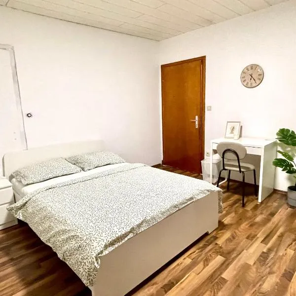 Moderne 2 Zimmerwohnung, Nähe Aachen- Niederlande- Belgien，位于盖伦基兴的酒店