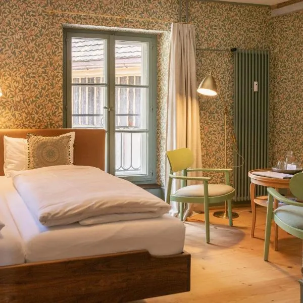 Kultur-Gästehaus Villa Sonnenberg，位于伦茨堡的酒店