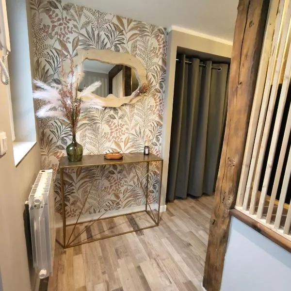 Paradise and Love Room，位于阿格诺的酒店