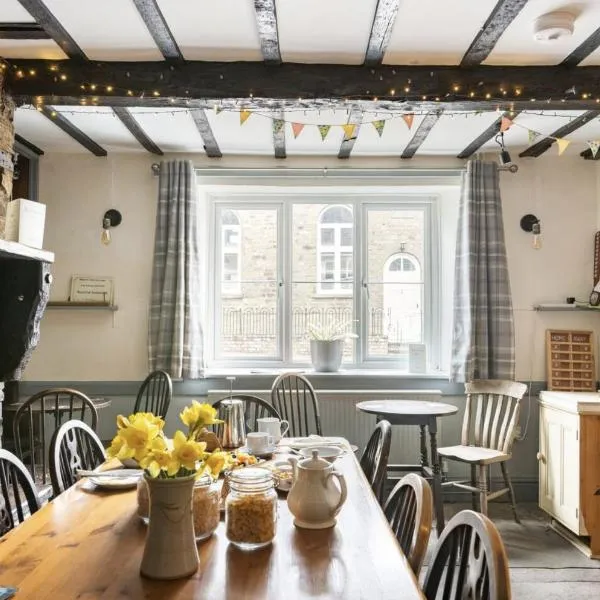 The Royal Oak, Gladestry，位于Gladestry的酒店