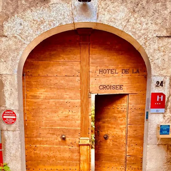 Hotel De La Croisée，位于Poncin的酒店