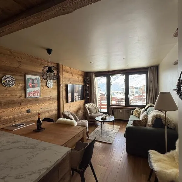 MyHome - L'Absinthe Bleue - Appartement 4-6 personnes neuf 4 étoiles - balcon sud- ski aux pieds - Tignes Val Claret，位于蒂涅的酒店