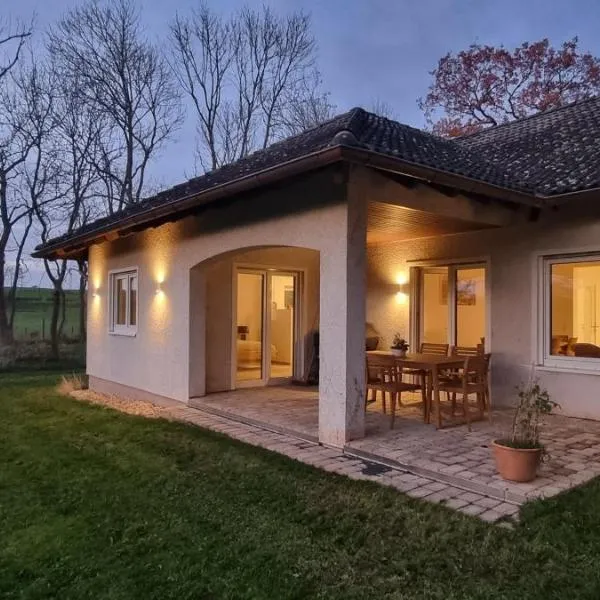 Ferienhaus Q1, Ruhe und Erholung in der Eifel，位于曲尔皮希的酒店