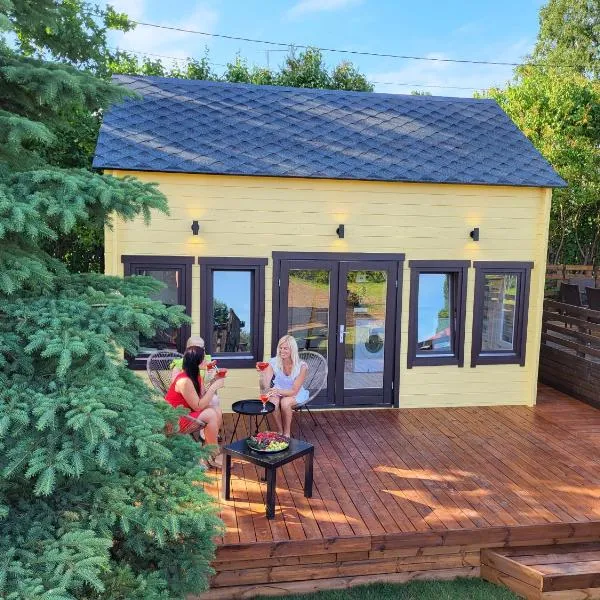 Tiny house near Viljandi lake，位于维尔扬迪的酒店