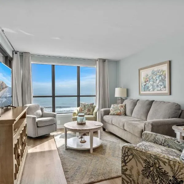 Windemere Beachfront Oasis with Hot Tub and Pool Access，位于默特尔比奇的酒店