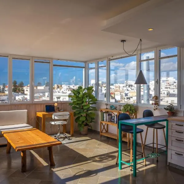 Ático del Sol，位于塔里法的酒店