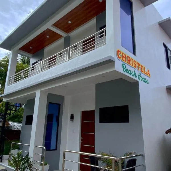 Christela Beach House，位于Pooc的酒店