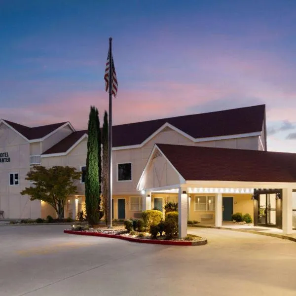 Hotel Manteo, Trademark Collection by Wyndham，位于曼蒂奥的酒店