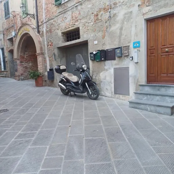Il paradiso sotto le nuvole，位于佩乔利区的酒店