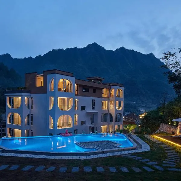 Zhangjiajie Juanjie Luxury Resorts--Provide free one-way airport pick-up service，位于张家界的酒店
