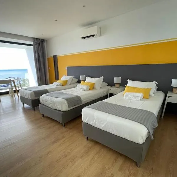 SUN Studio - Apartamentos Vista do Atlântico，位于Capelo的酒店