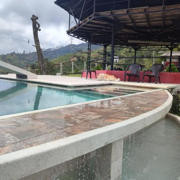 FINCA LA FORTALEZA，位于圣罗莎德卡瓦尔的酒店