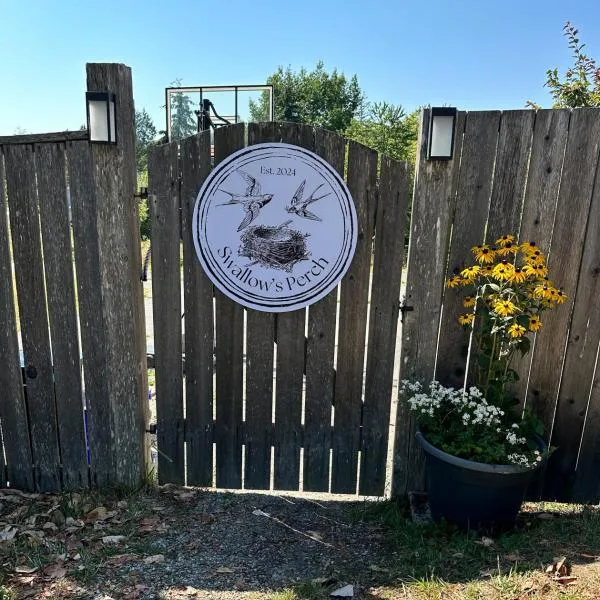 Swallow's Perch Guest Suite，位于Vesuvius的酒店