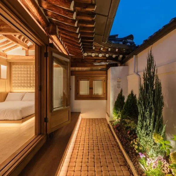 Luxury Hanok Stay CHAEHA，位于首尔的酒店