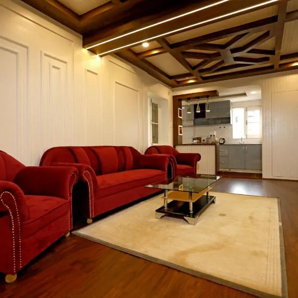 Nuh Serenity - 2 BHK Luxury Apartment in Srinagar，位于斯利那加的酒店