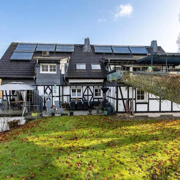 Bergisch Resort Helle，位于林德拉尔的酒店