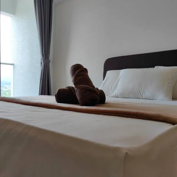 K Avenue High Floor Studio Balcony with Sunrise View，位于哥打京那巴鲁的酒店