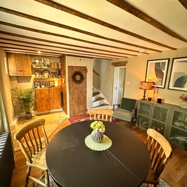 Elegant town house in Stroud，位于Gloucestershire的酒店