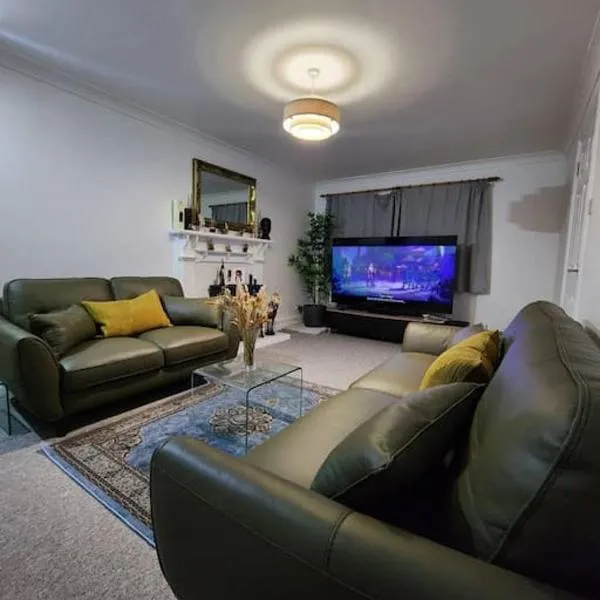 Cosy family home in Buckingham，位于Buckinghamshire的酒店