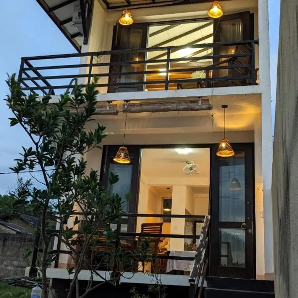 Surf edge villa，位于Mawella的酒店