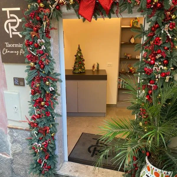 Taormina charming rooms，位于陶尔米纳的酒店