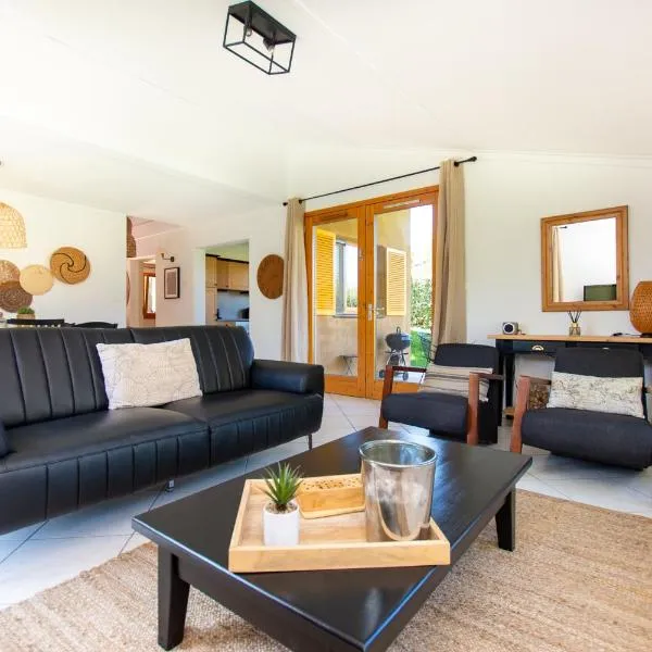 Magnifique villa avec piscine et climatisation，位于Lombez的酒店