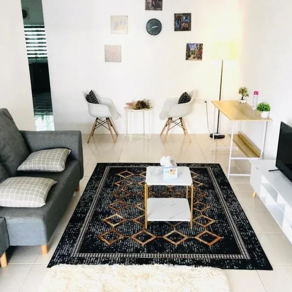 Syapins Cozy Haven Homestay Musslim Only，位于Lunas的酒店