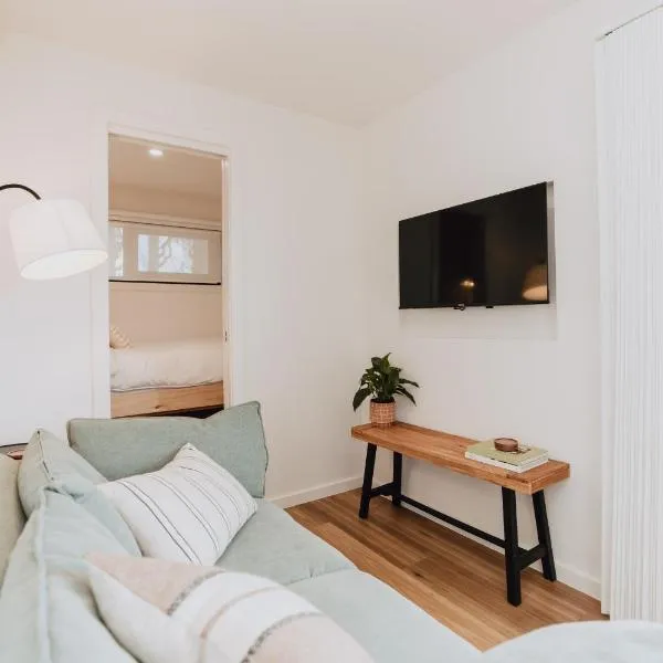 Tiny Home in Scottsdale，位于斯科茨代尔的酒店
