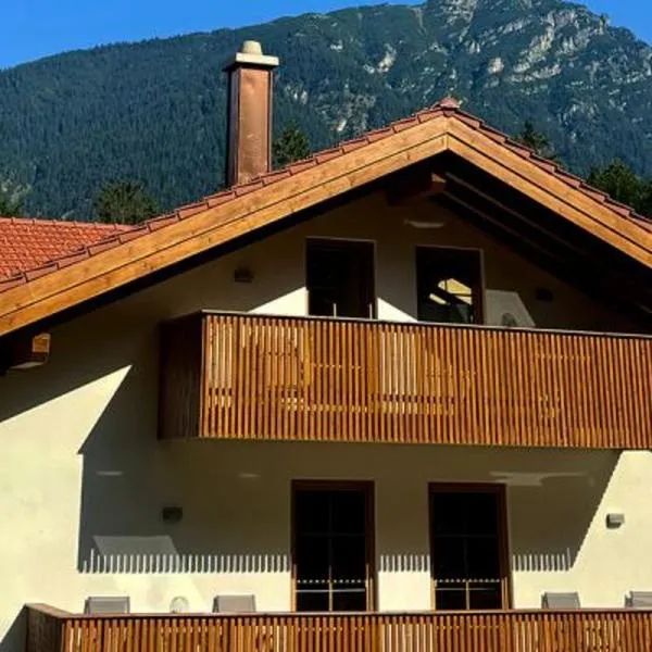 Alpenchalets Zugspitze，位于格赖瑙的酒店