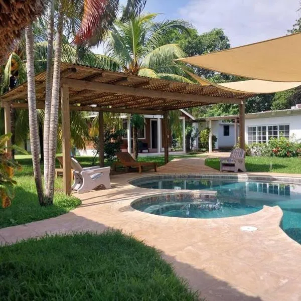 Monterico- Casa en la playa Pitas2，位于El Garitón的酒店