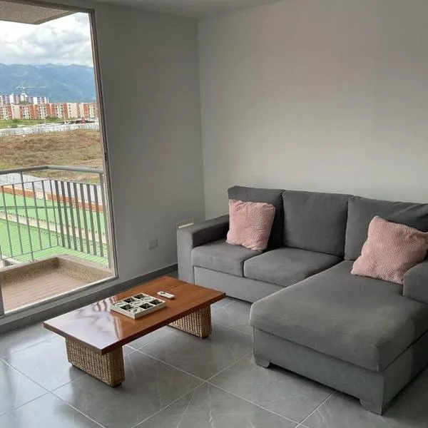 Excelente Apartamento Familiar en Sector Residencial，位于伊瓦格的酒店