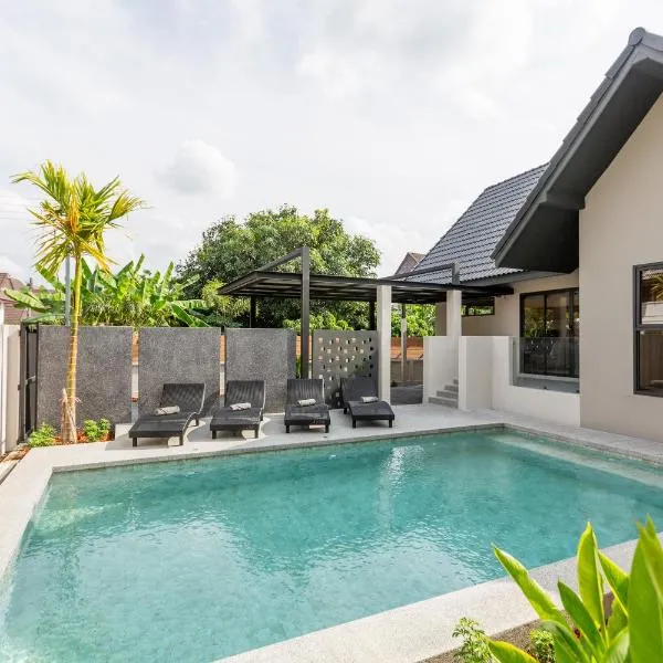 Hey Lanna - Chic 3-Bedroom Oasis with Pool!，位于清迈的酒店
