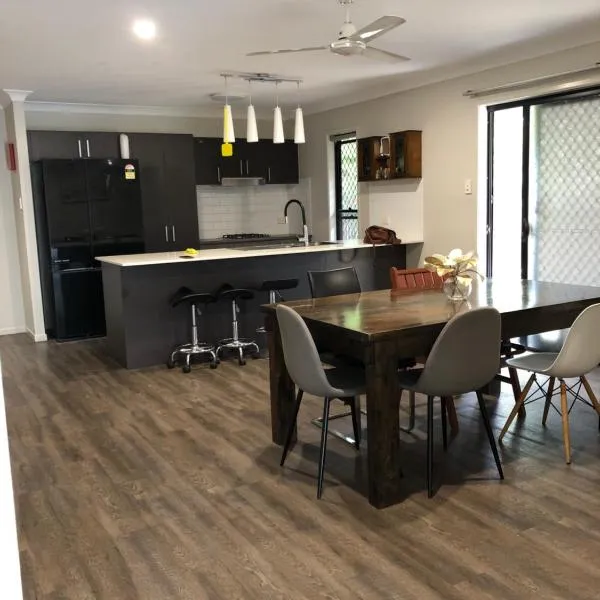 Private Bedroom in Sharehouse，位于Rosslea的酒店