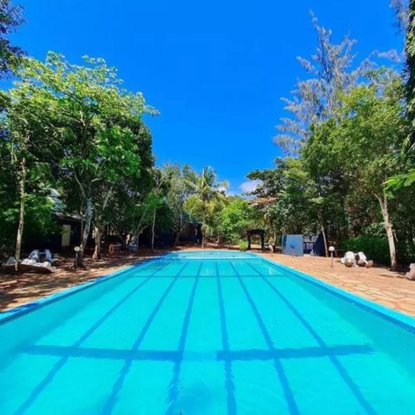 Kijanii Cottages Diani Beach，位于Kinondo的酒店