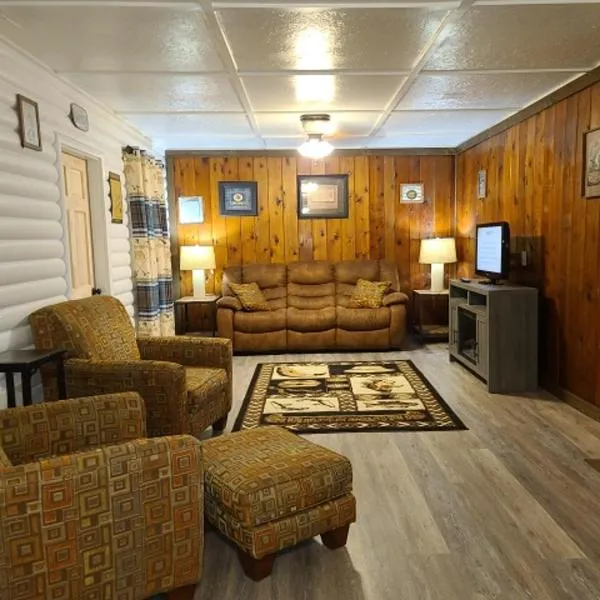 Bayview Campgrounds,位于Hillsboro的酒店