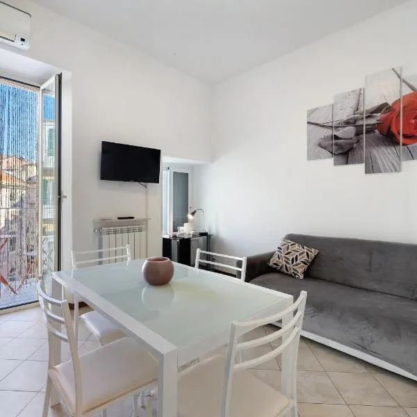 Casa Vacanza Nel Cuore Di Loano，位于洛阿诺的酒店