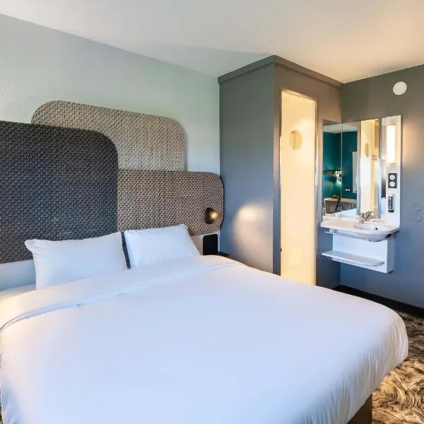 B&B HOTEL Calais Terminal Cité Europe 2 étoiles，位于科凯勒的酒店