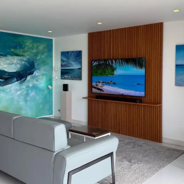 Karon Butterfly Seaview Home，位于普吉镇的酒店